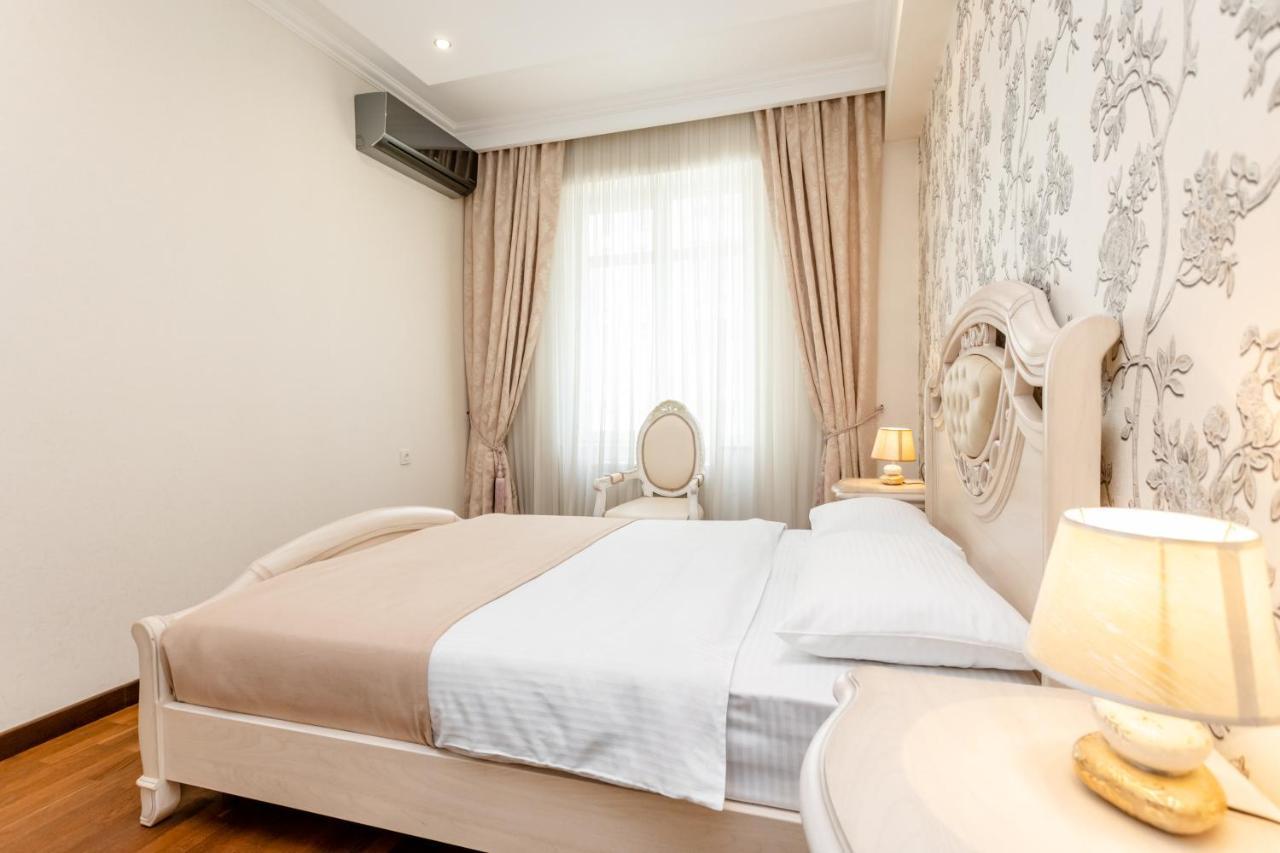 3Bd-2Bth Apartment In Tbilisi City Center Esterno foto